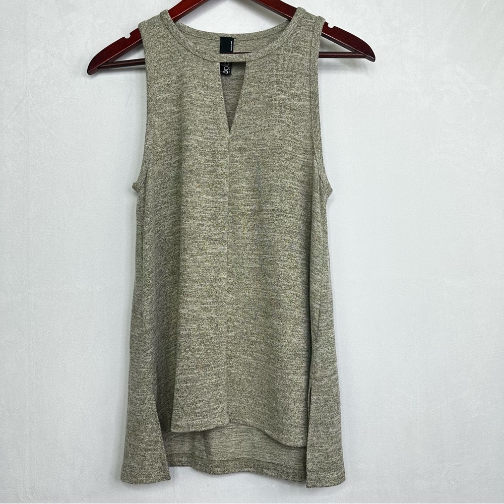 Bobi Blouse Sleeveless Keyhole High Neckline Modern Classic Burnout High Low